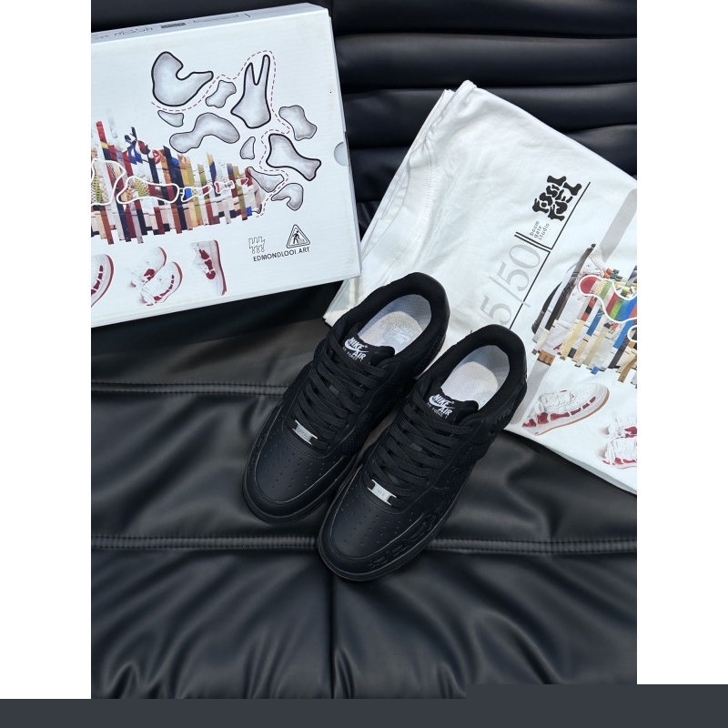 l**is V*t*n sneakers